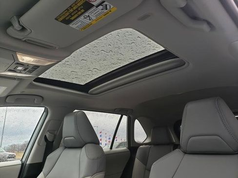 Used 2023 Toyota RAV4 XLE Premium image 21