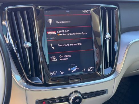 Used 2020 Volvo S60 T6 Momentum image 24