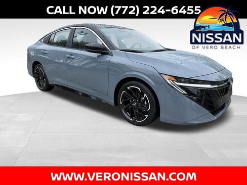 New 2026 Nissan Sentra SR w/ Floor Mat Package FWD image 1
