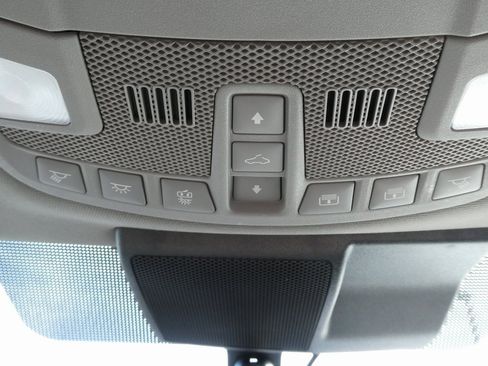 Used 2019 Ford F150 Lariat w/ Equipment Group 502A Luxury image 34