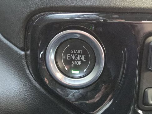 Used 2023 Chevrolet Silverado 1500 RST w/ Z71 Off-Road Package image 8