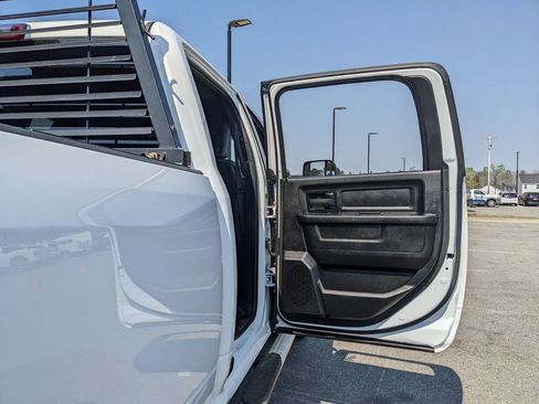 Certified 2022 RAM 2500 Tradesman w/ Chrome Appearance Group image 51