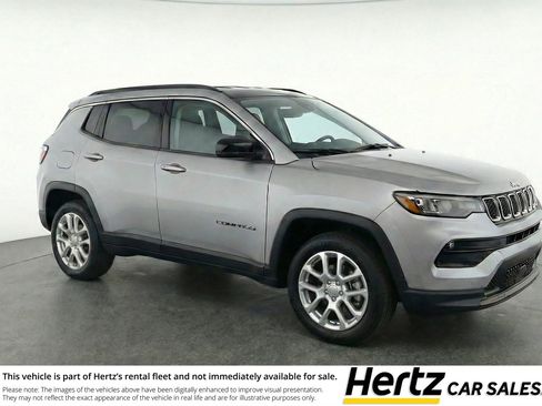 Used 2025 Jeep Compass Limited AWD/4WD image 1