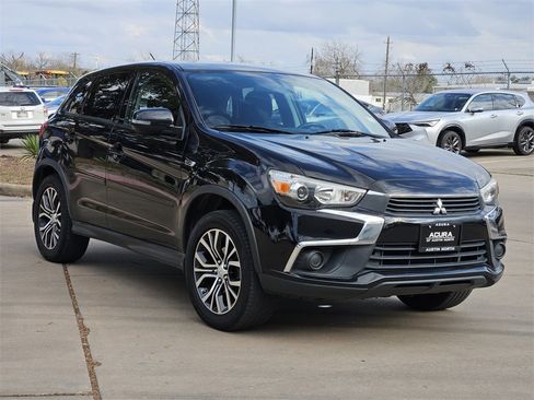 Used 2016 Mitsubishi Outlander Sport ES image 3