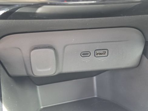 Used 2024 Chevrolet Trax LT w/ Driver Confidence Package FWD image 25