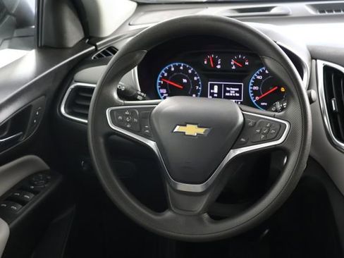 Used 2022 Chevrolet Equinox LS AWD/4WD image 10