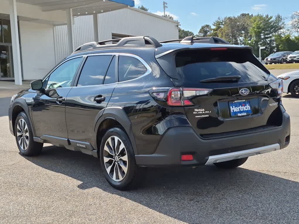 Used 2025 Subaru Outback Limited AWD/4WD image 5