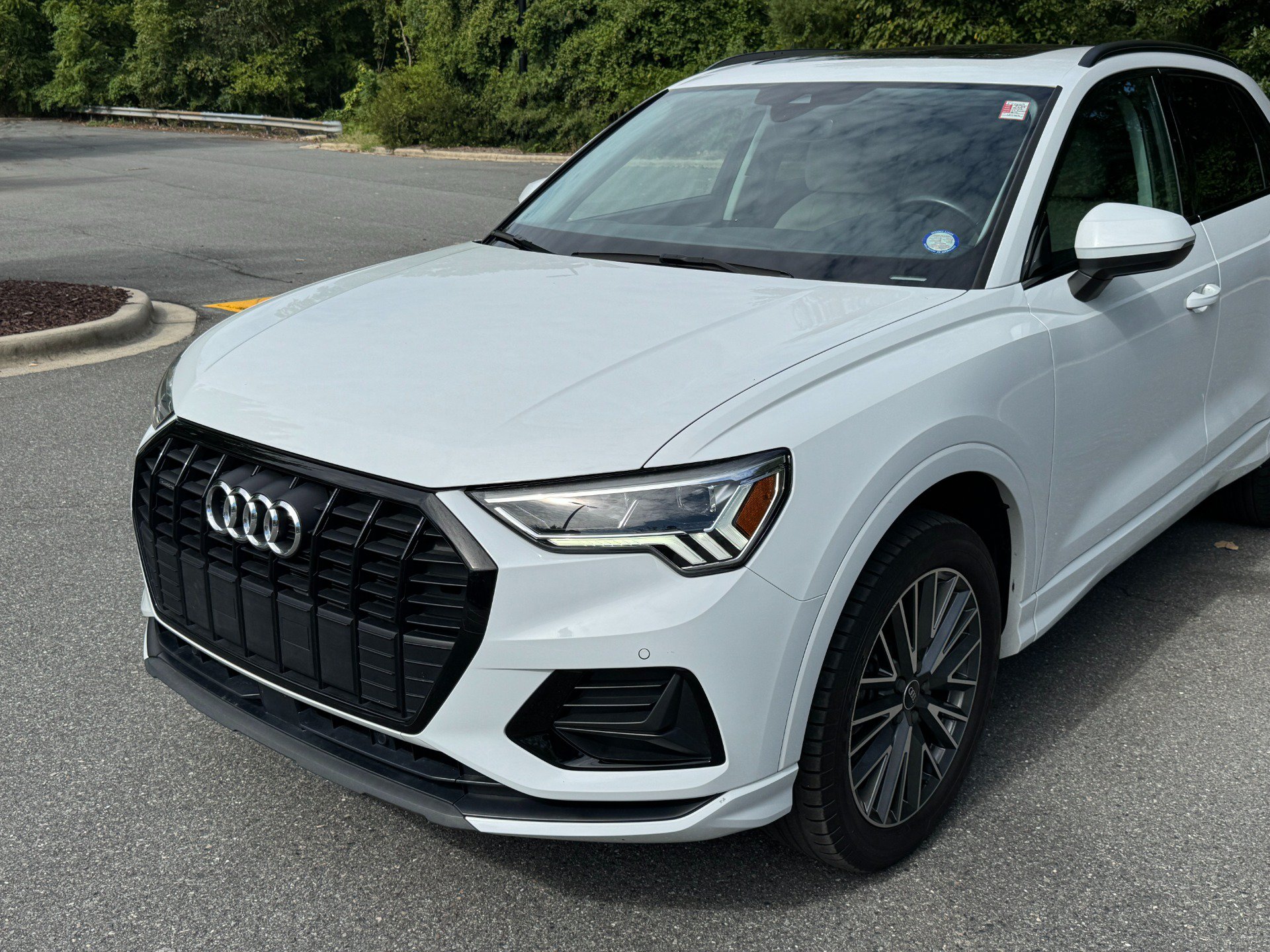 Used 2023 Audi Q3 2.0T Premium w/ Convenience Package AWD/4WD image 18