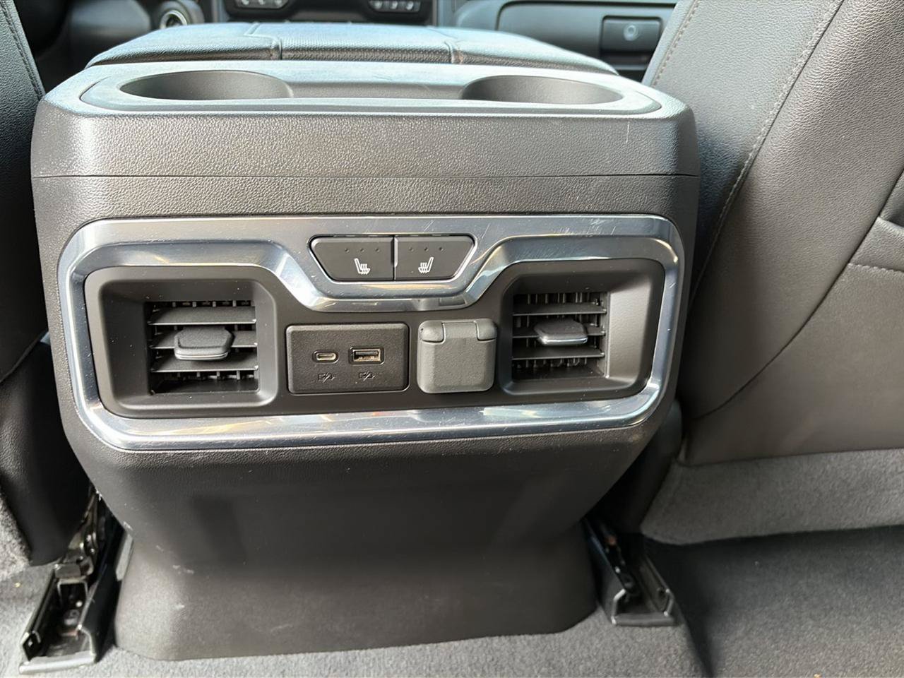 Used 2023 GMC Sierra 3500 AT4 AWD/4WD image 15