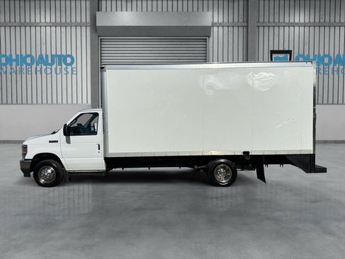 Used 2021 Ford E-450 and Econoline 450 Super Duty w/ Power Windows & Locks Group RWD image 4