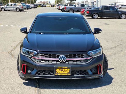 Used 2023 Volkswagen Jetta GLI Autobahn FWD image 2