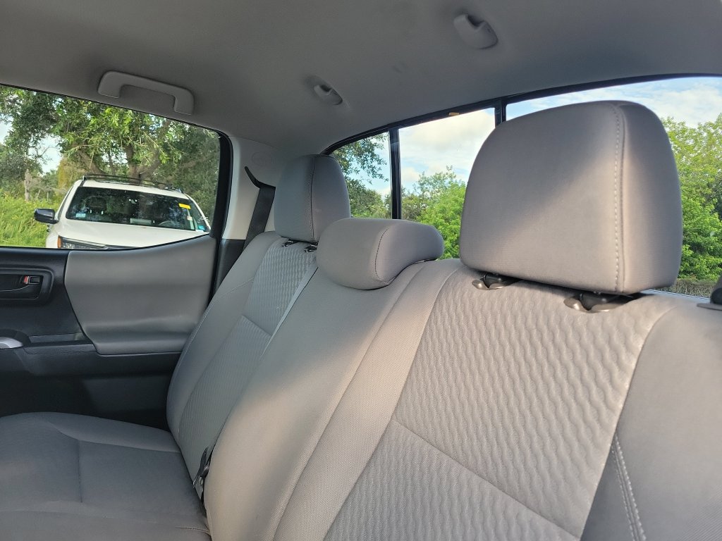 Certified 2023 Toyota Tacoma SR5 AWD/4WD image 23