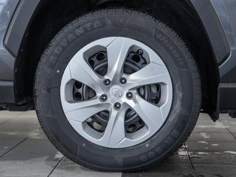 Used 2023 Toyota RAV4 LE image 13