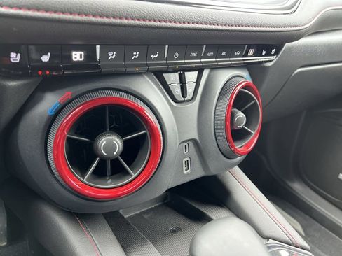 Used 2023 Chevrolet Blazer RS w/ Enhanced Convenience Package image 11