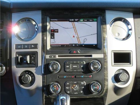 Used 2015 Ford Expedition Limited w/ Equipment Group 301A image 8