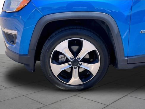 Used 2017 Jeep Compass Latitude w/ Popular Equipment Group image 10