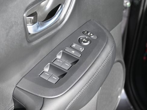 New 2027 Honda HR-V LX image 16