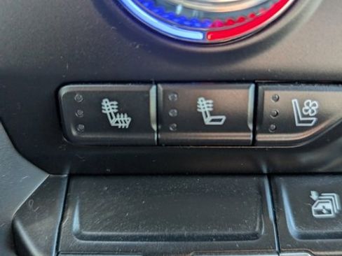 Used 2022 GMC Sierra 2500 SLT image 47