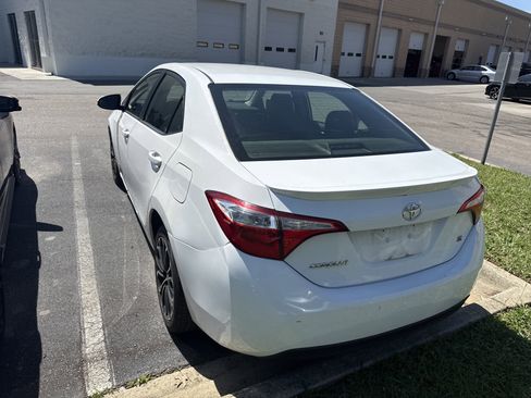 Used 2015 Toyota Corolla S FWD image 9