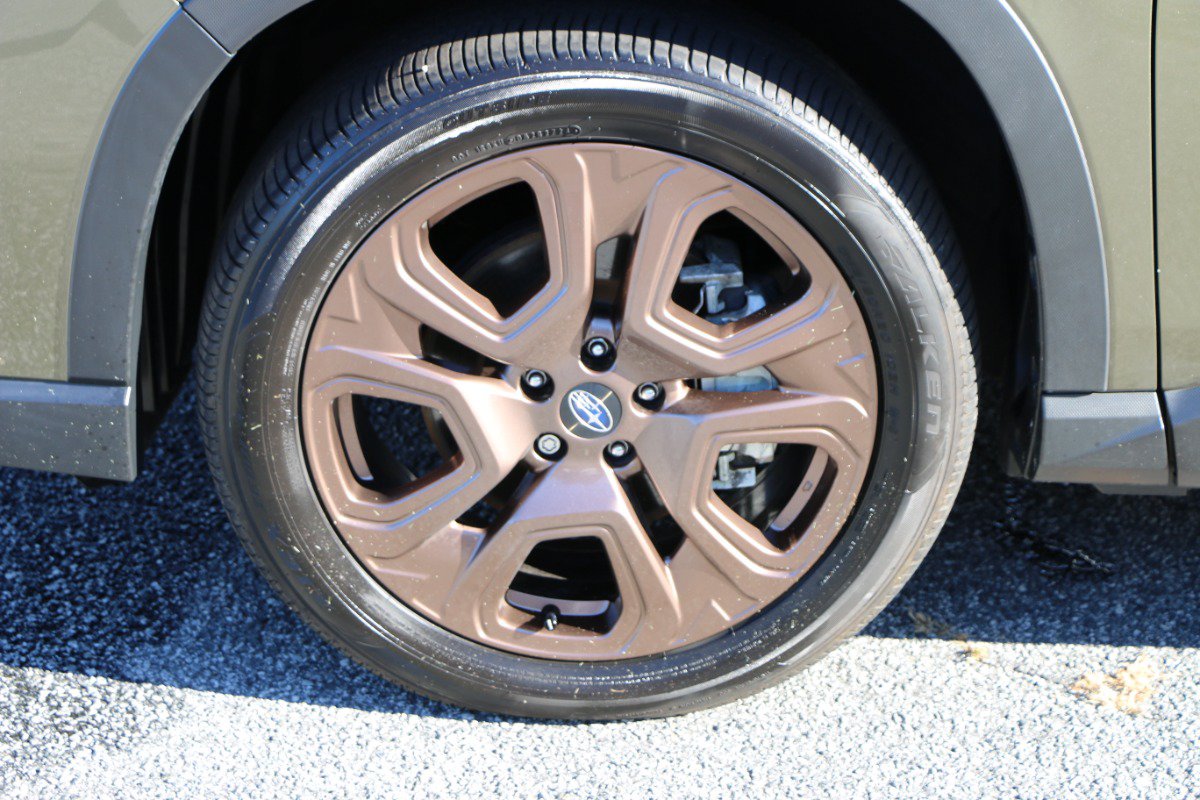 Used 2025 Subaru Ascent Bronze Edition w/ Popular Package #2 AWD/4WD image 14