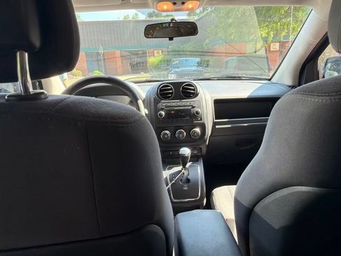 Used 2012 Jeep Compass Sport AWD/4WD image 19