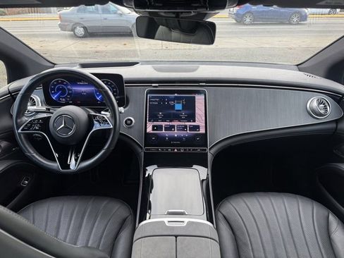 Used 2022 Mercedes-Benz EQS 450+ Sedan image 12