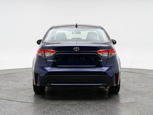 Used 2025 Toyota Corolla LE FWD image 7