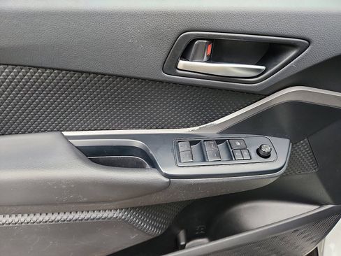 Used 2021 Toyota C-HR LE image 14