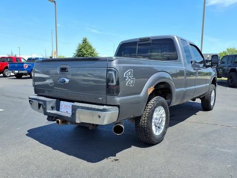 Used 2014 Ford F250 XLT w/ XLT Premium Package AWD/4WD image 12
