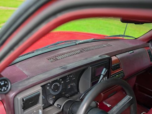 Used 1989 Chevrolet Silverado 1500 4x4 Regular Cab image 73