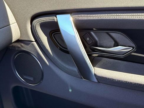 New 2025 Land Rover Discovery Sport S image 18