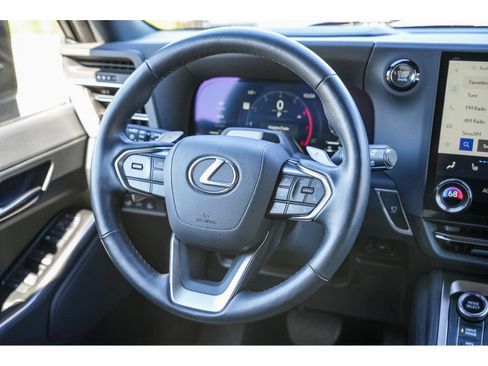 Used 2024 Lexus GX 550 AWD/4WD image 15
