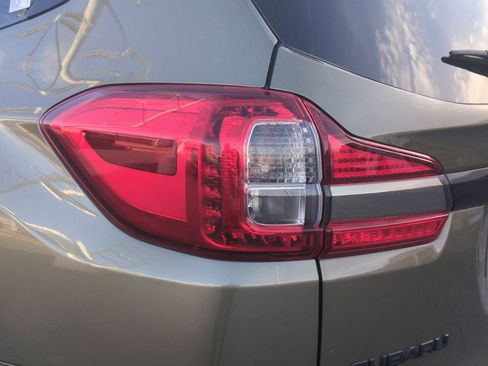 Used 2022 Subaru Ascent Onyx Edition image 12