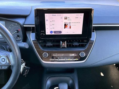 Used 2024 Toyota Corolla LE FWD image 7