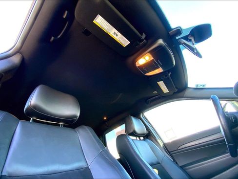 Used 2021 Jeep Grand Cherokee Laredo X image 13