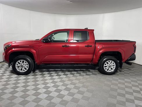 Certified 2025 Toyota Tacoma SR AWD/4WD image 4