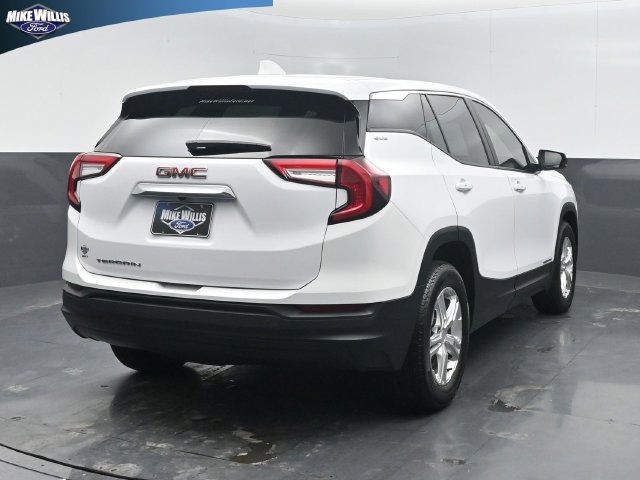 Used 2024 GMC Terrain SLE FWD image 7