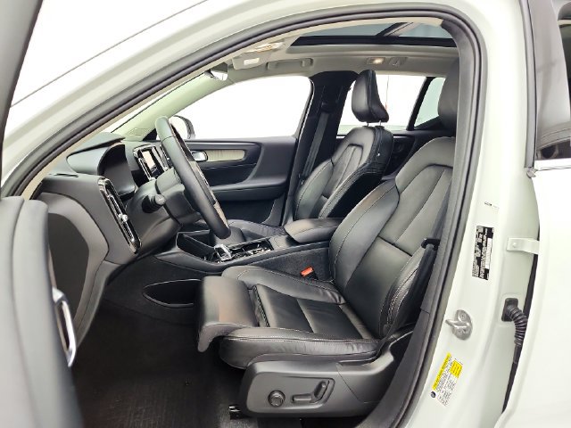 Used 2023 Volvo XC40 B5 Ultimate w/ Climate Package AWD/4WD image 21