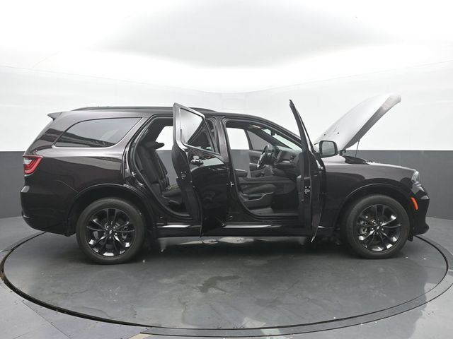 Used 2025 Dodge Durango GT w/ Blacktop Package AWD/4WD image 57