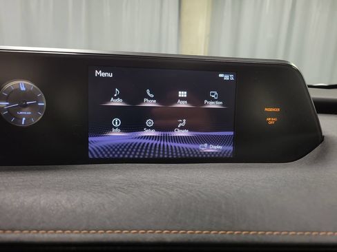 Used 2019 Lexus UX 250h AWD/4WD image 20