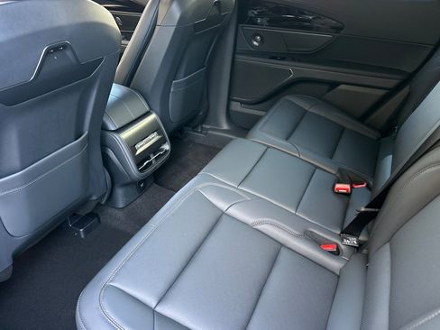 New 2026 Lincoln Nautilus Premier w/ Equipment Group 102A AWD/4WD image 11