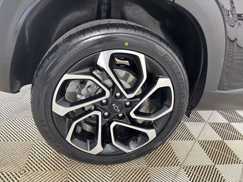 Used 2025 Chevrolet Trax RS w/ Driver Confidence Package image 28