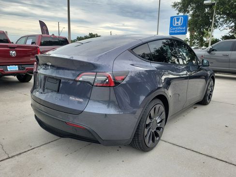 Used 2021 Tesla Model Y Performance AWD/4WD image 3