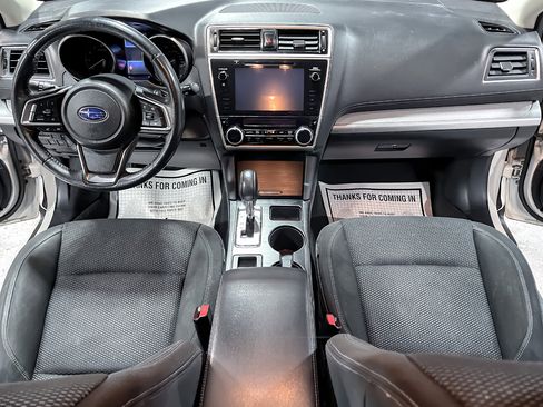 Used 2019 Subaru Outback 2.5i Premium image 30