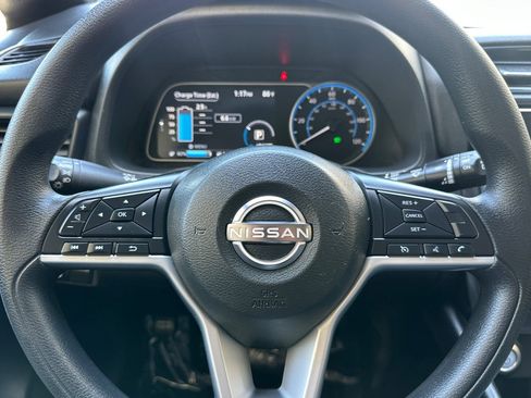 Used 2024 Nissan Leaf S FWD image 23