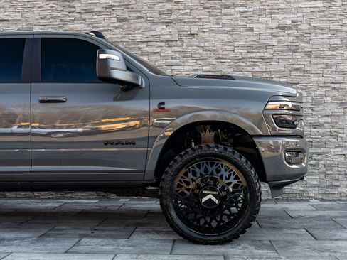 Used 2026 RAM 3500 Limited AWD/4WD image 17