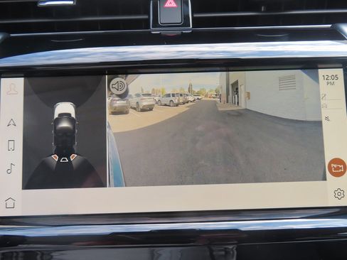 Used 2023 Land Rover Discovery Sport S image 34