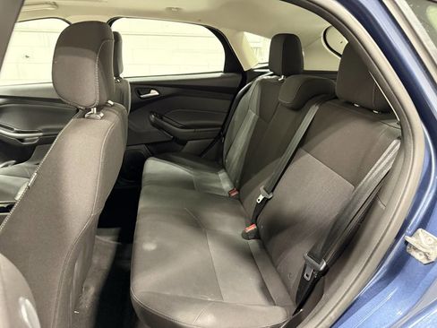 Used 2018 Ford Focus SEL w/ Cold Weather Package FWD image 19