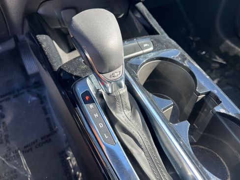 Used 2025 Chevrolet Trax LT image 41