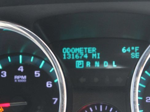 Used 2009 Chevrolet Traverse LT image 10